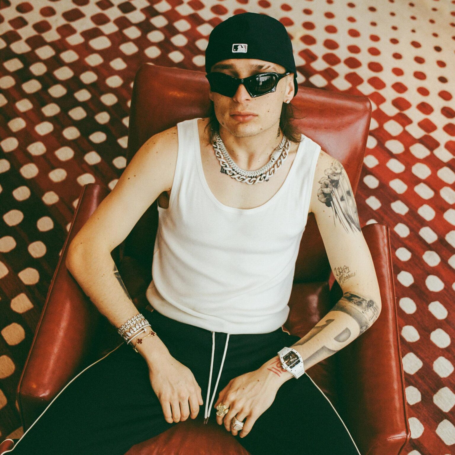 Mexican Star Peso Pluma’s Journey Through San Antonio Schools – las-vegas365.info