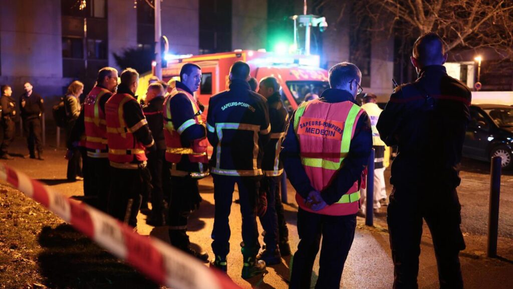 Two People Fight for Their Lives and 10 Injured After Man Throws Grenade into Grenoble Bar – news-france.info