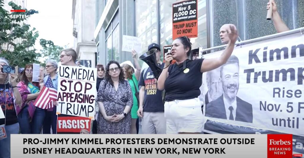 Passionate Fans Rally Outside Disney NYC HQ to Support Jimmy Kimmel – newyork365.info