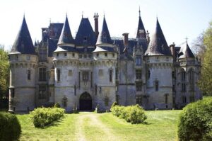 North African Hate Crime Victim in France Faces Denial of Justice – news-france.info
