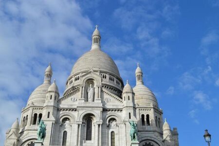 Altar vandalized, sacred vessels stolen from Sacred Heart Basilica in France – EWTN News – news-france.info