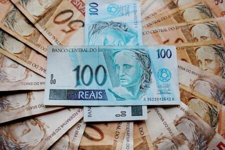 Russia Sells While China Stockpiles Reserves – www.mondialnews.com