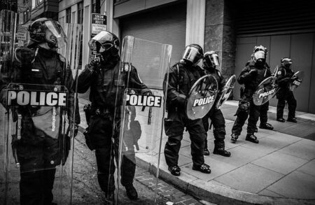 French Police Clash with Teens Blocking Schools – news-france.info